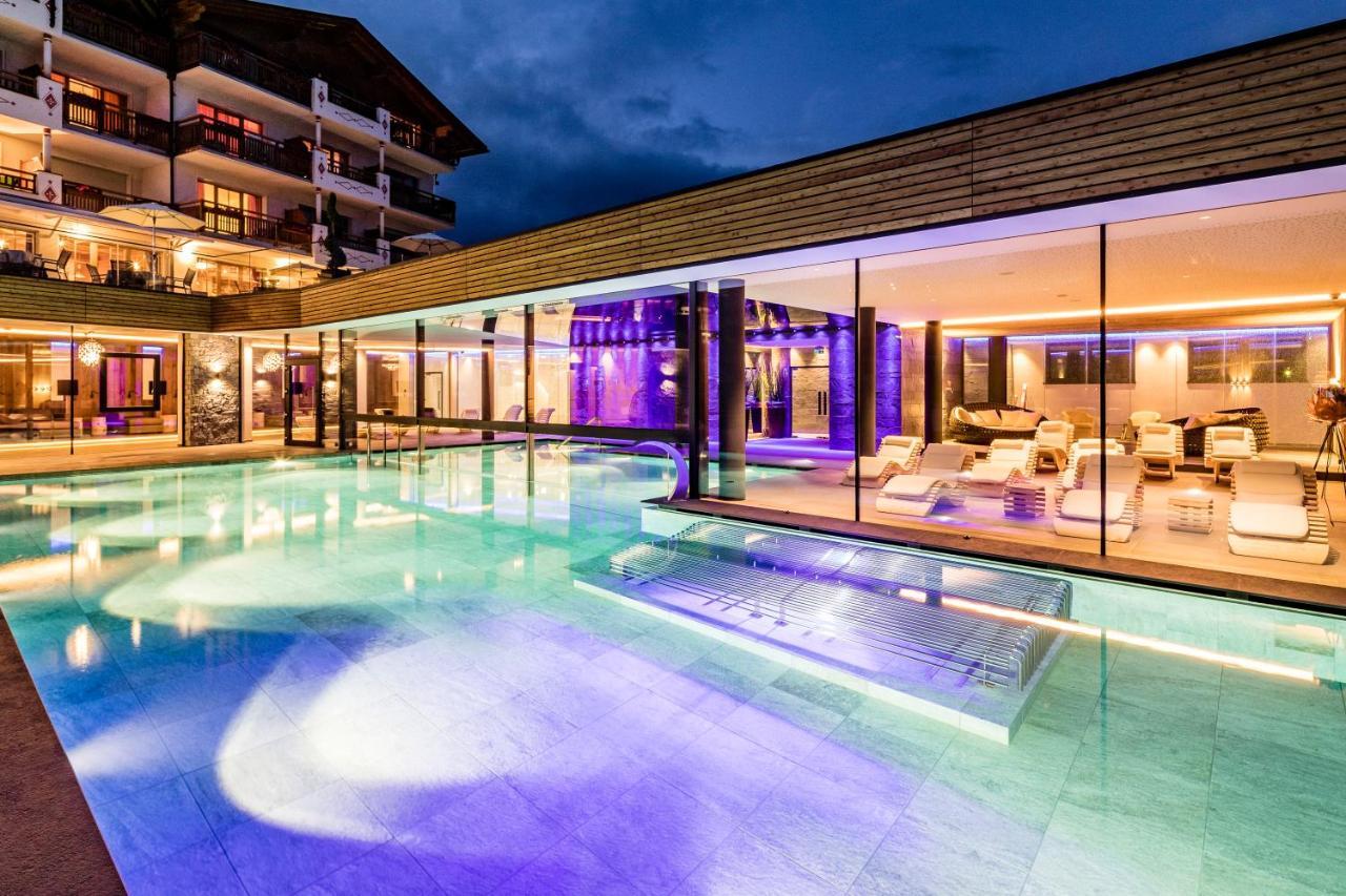 Sonnenberg Panorama Dolomites Wellbeing Hotel Maranza Bagian luar foto