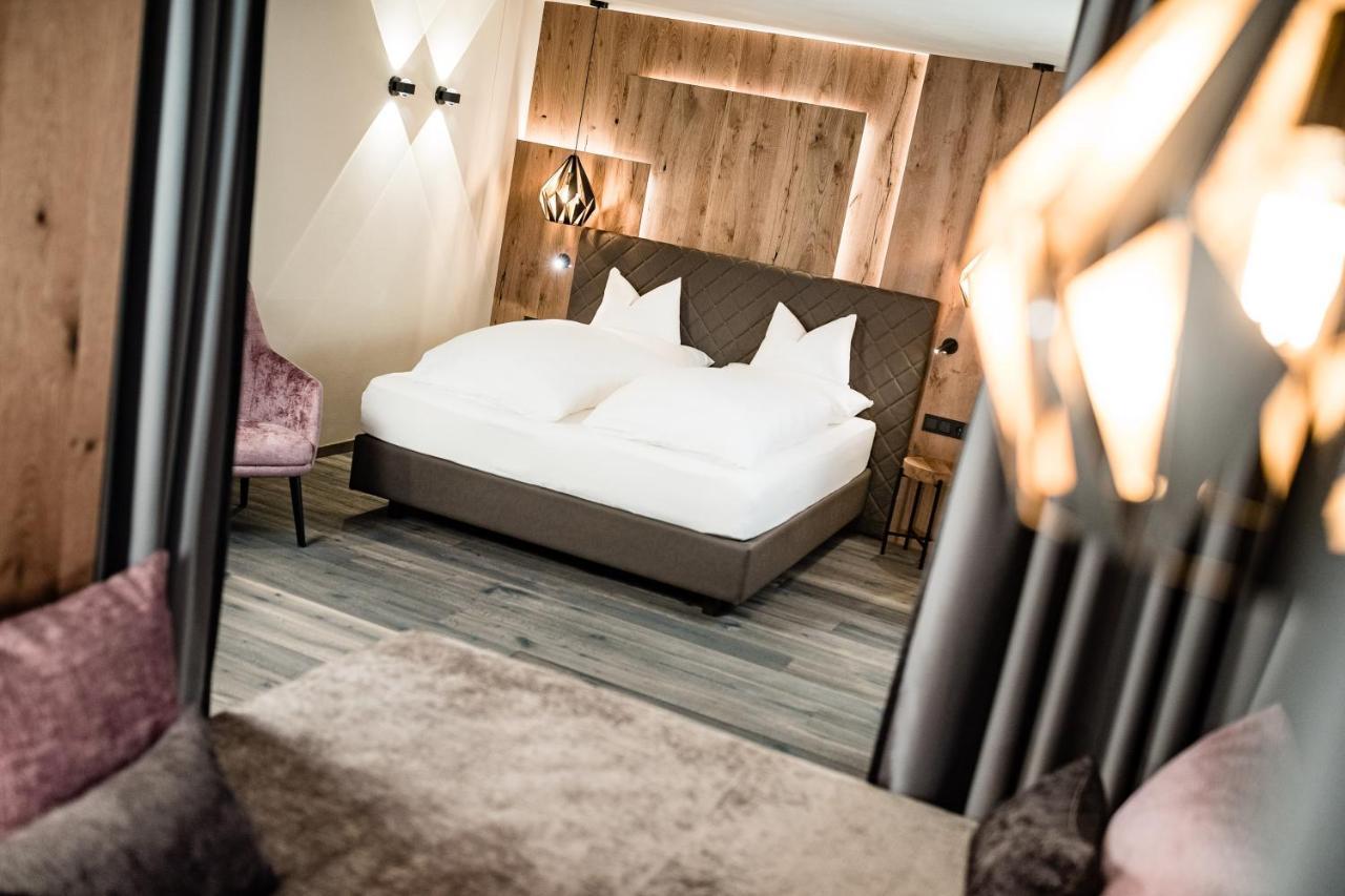 Sonnenberg Panorama Dolomites Wellbeing Hotel Maranza Bagian luar foto