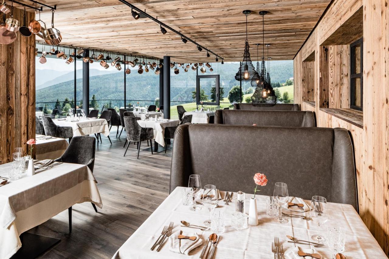 Sonnenberg Panorama Dolomites Wellbeing Hotel Maranza Bagian luar foto