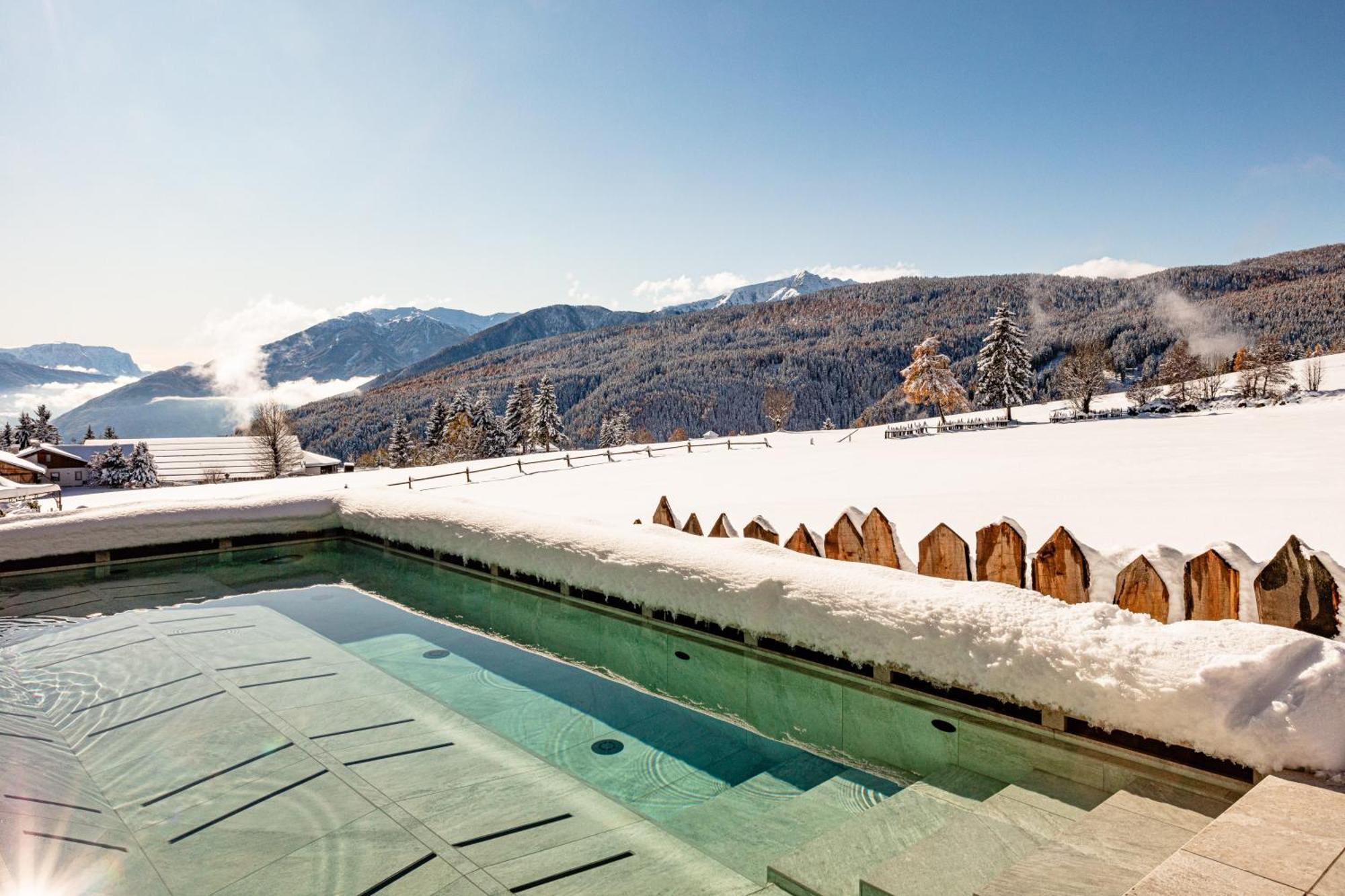 Sonnenberg Panorama Dolomites Wellbeing Hotel Maranza Bagian luar foto