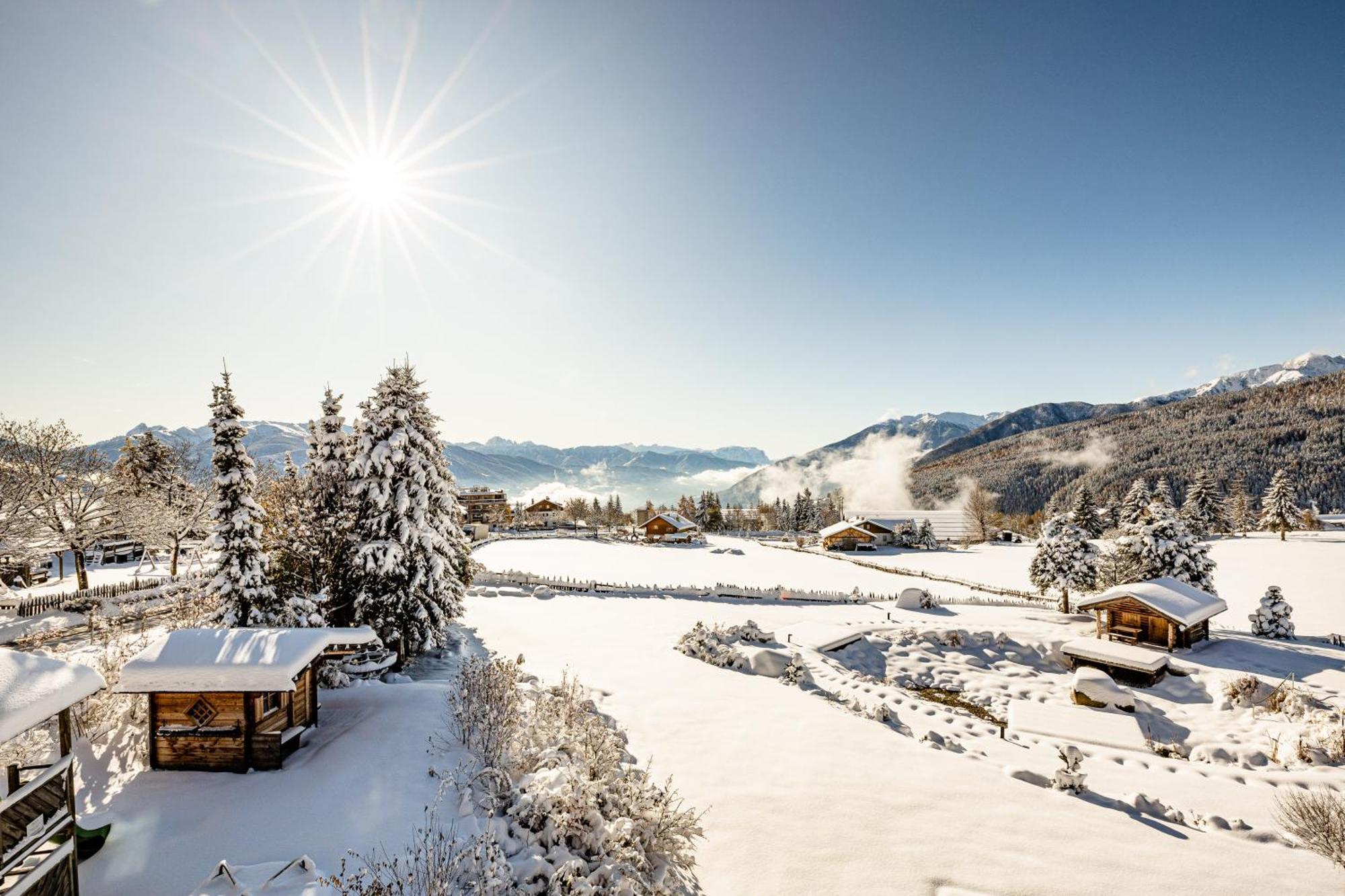 Sonnenberg Panorama Dolomites Wellbeing Hotel Maranza Bagian luar foto